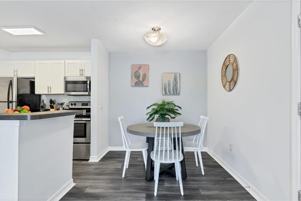 Scenic And Vibrant 1Br With Balcony Gym Pool Leilighet Bradenton Eksteriør bilde